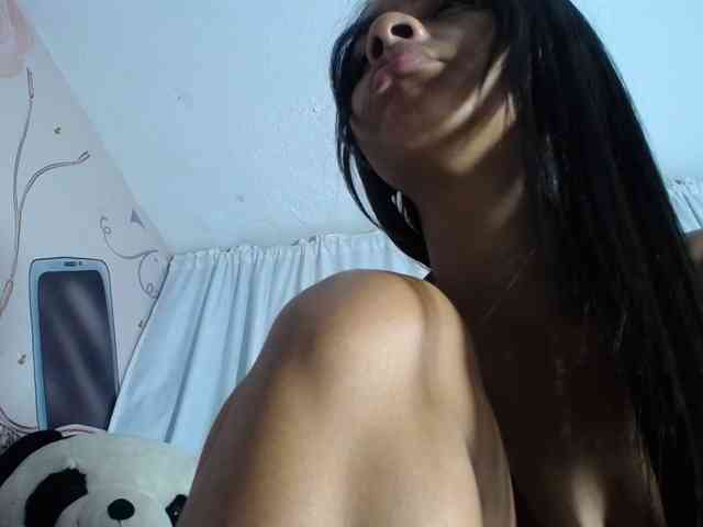KOURTNEY- webcam