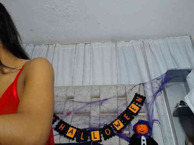 KOURTNEY- webcam
