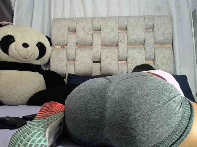 KOURTNEY- webcam