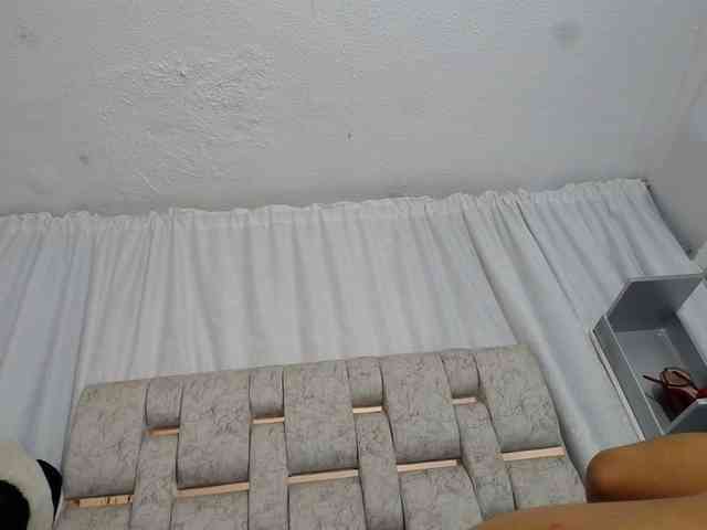 KOURTNEY- webcam
