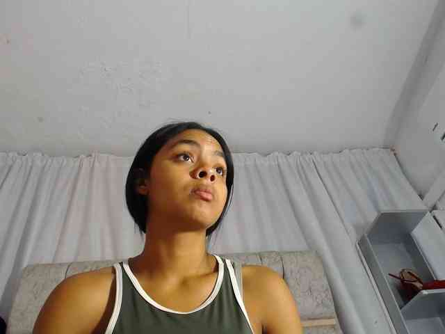 KOURTNEY- webcam