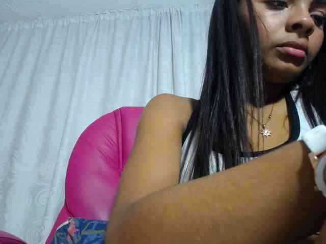 KOURTNEY- webcam