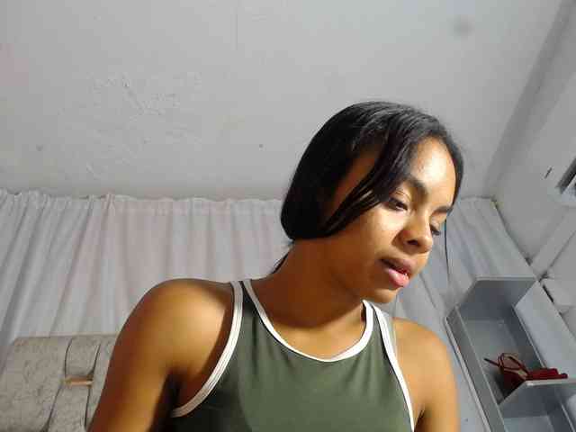 KOURTNEY- webcam