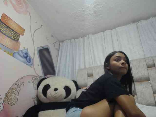 KOURTNEY- webcam