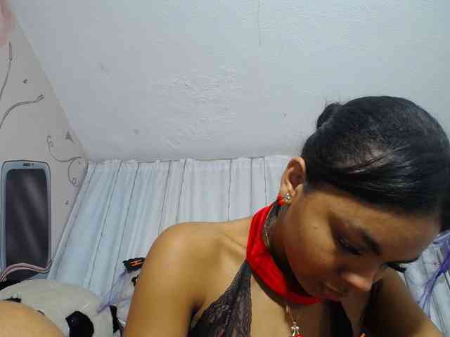 KOURTNEY- webcam