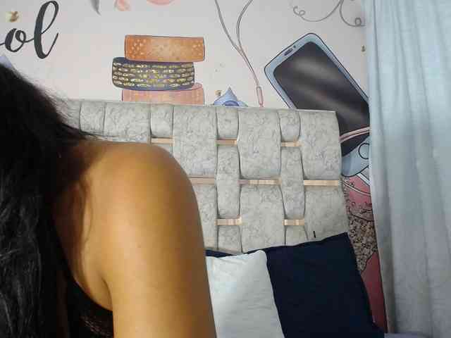 KOURTNEY- webcam