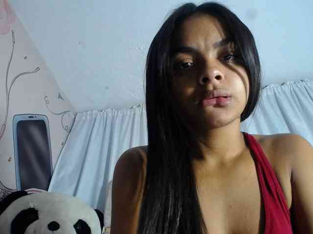 KOURTNEY- webcam
