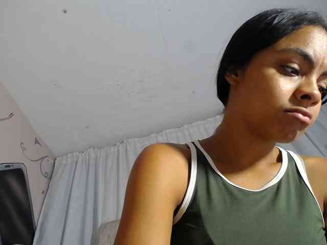 KOURTNEY- webcam