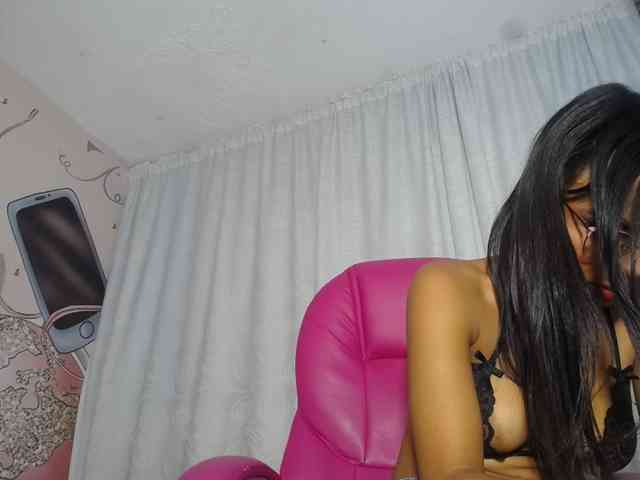 KOURTNEY- webcam