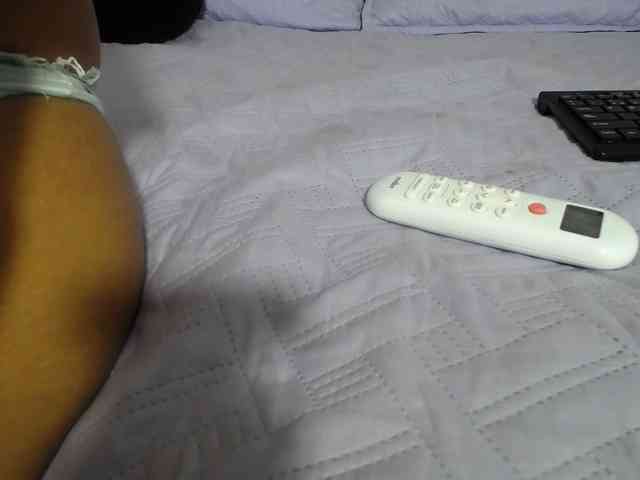 KOURTNEY- webcam