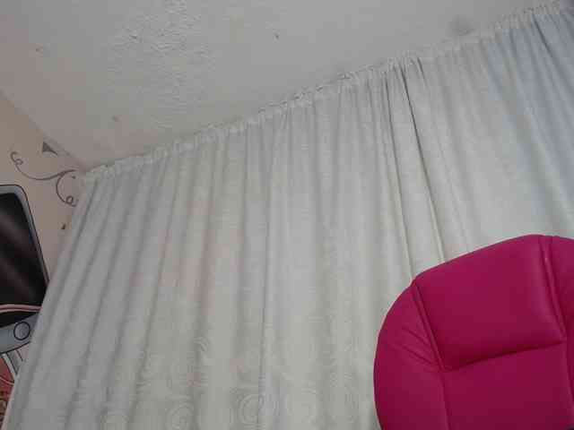 KOURTNEY- webcam