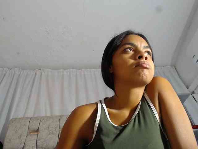 KOURTNEY- webcam