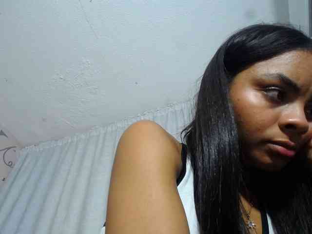 KOURTNEY- webcam
