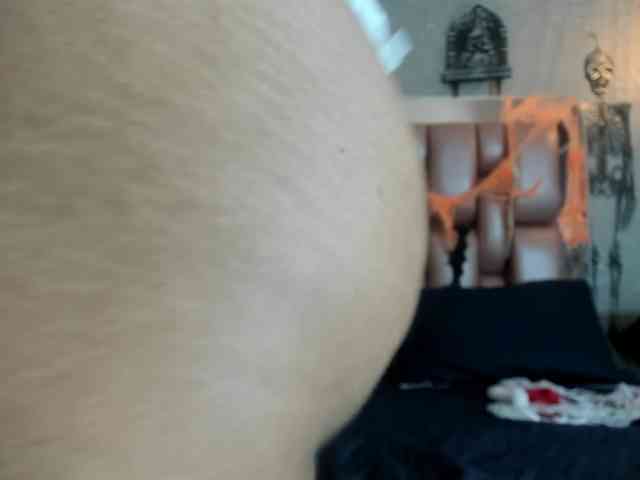KOURTNEY- webcam