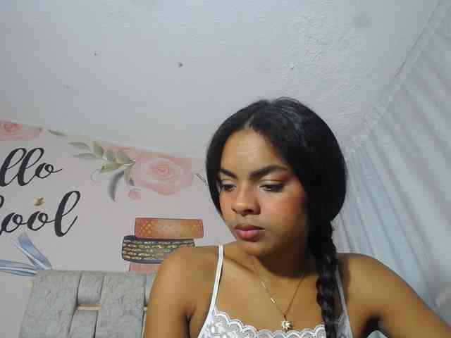 KOURTNEY- webcam