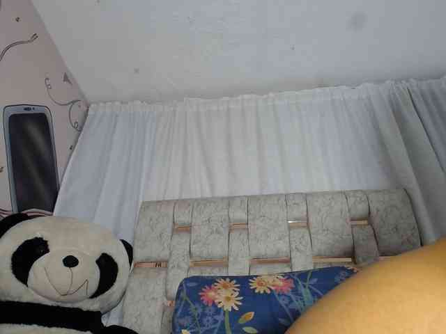 KOURTNEY- webcam