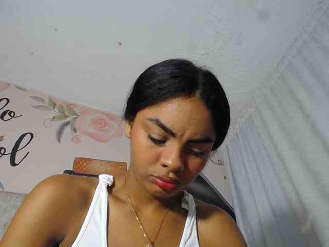 KOURTNEY- webcam