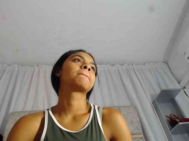 KOURTNEY- webcam