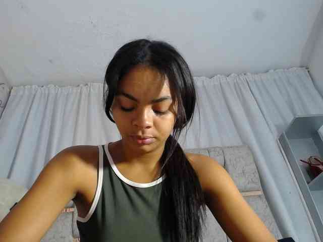KOURTNEY- webcam