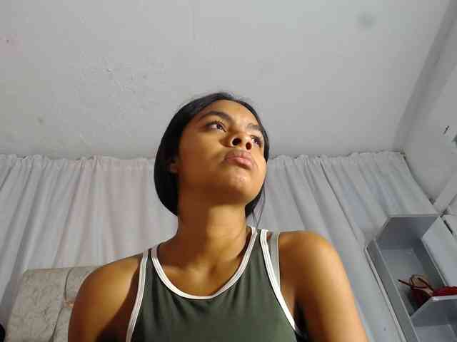 KOURTNEY- webcam