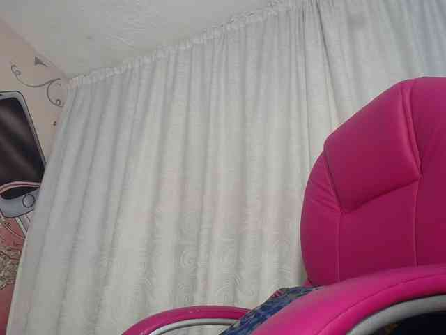 KOURTNEY- webcam