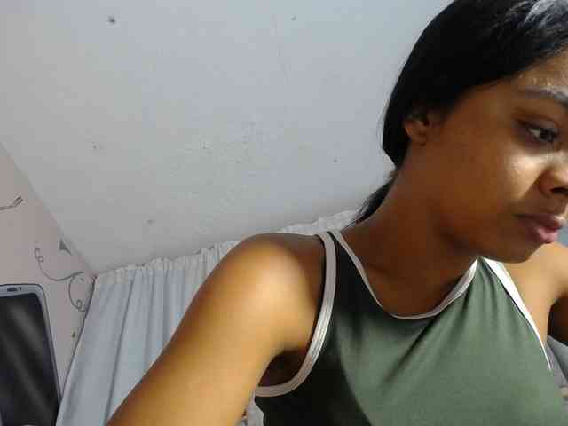 KOURTNEY- webcam