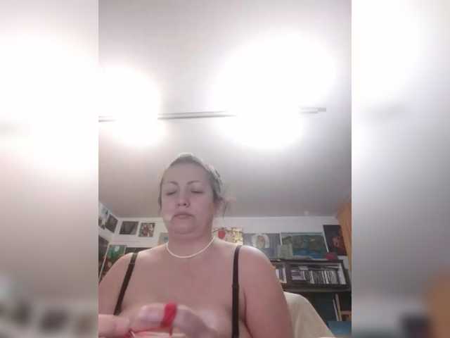 MariaAnaDei — Greetings. Write, talk, Shows for Tockens, Privat open. Fanclub with social Media. Thank you for the Tockens