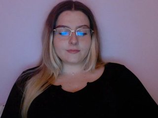 BritneyBlond Porn Show