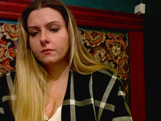 BritneyBlond Porn Show