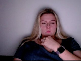 BritneyBlond Porn Show