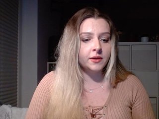 BritneyBlond Porn Show