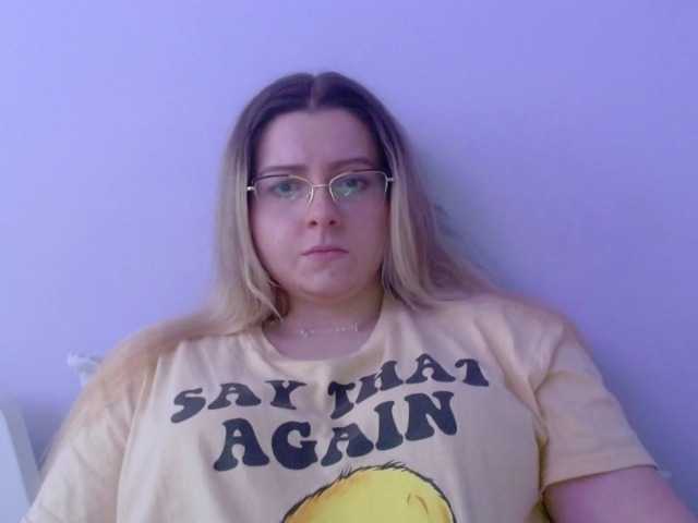 BritneyBlond's BongaCams show and profile