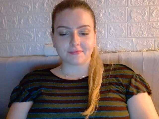BritneyBlond webcam