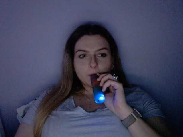 BritneyBlond's BongaCams show and profile