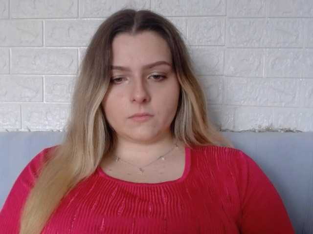 BritneyBlond's BongaCams show and profile