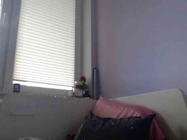 BritneyBlond webcam