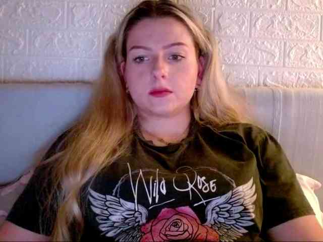 BritneyBlond webcam