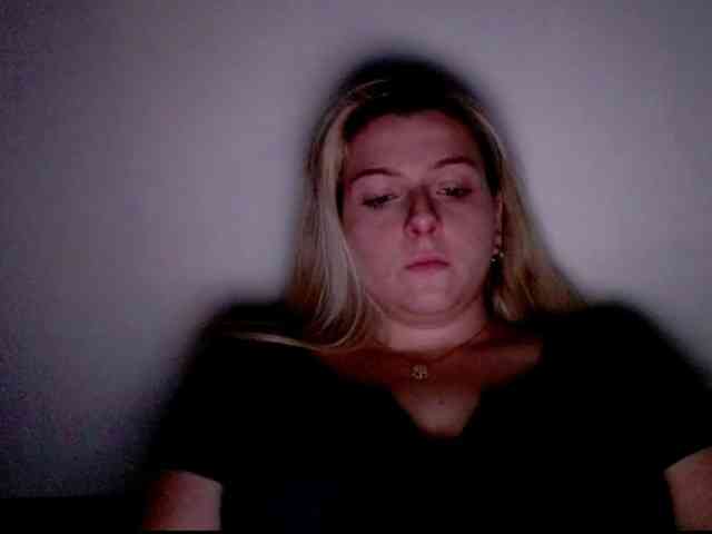 BritneyBlond webcam