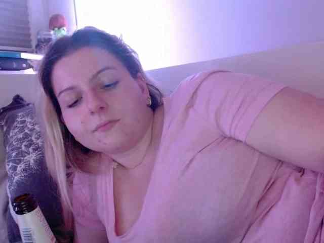 BritneyBlond webcam