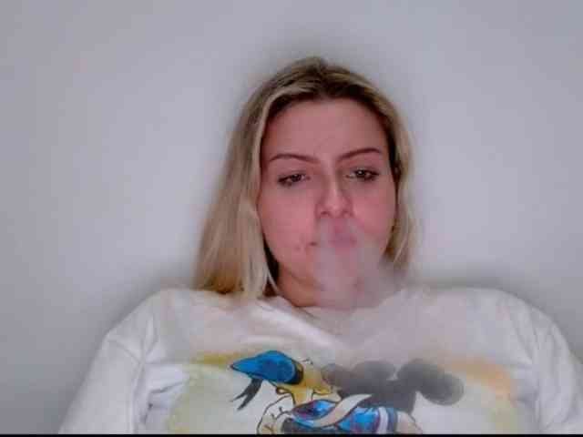 BritneyBlond webcam