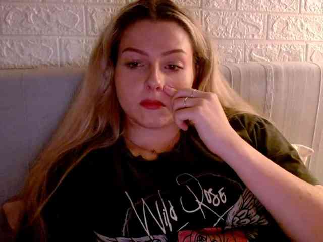 BritneyBlond webcam