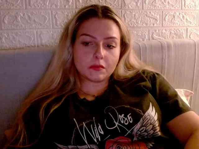 BritneyBlond webcam