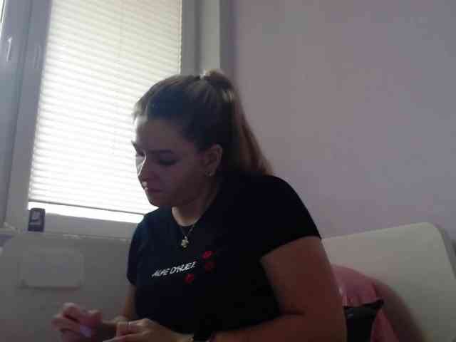 BritneyBlond webcam