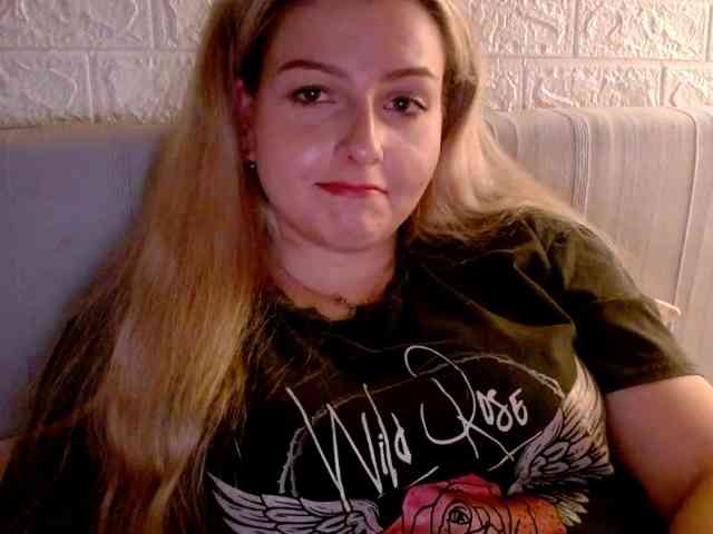 BritneyBlond webcam