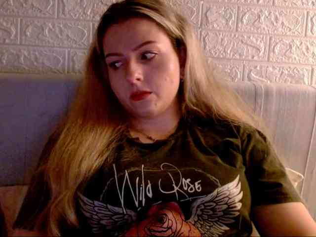 BritneyBlond webcam