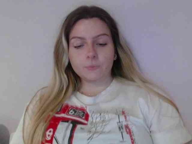 BritneyBlond Live Webcam on BongaCams