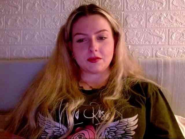 BritneyBlond webcam