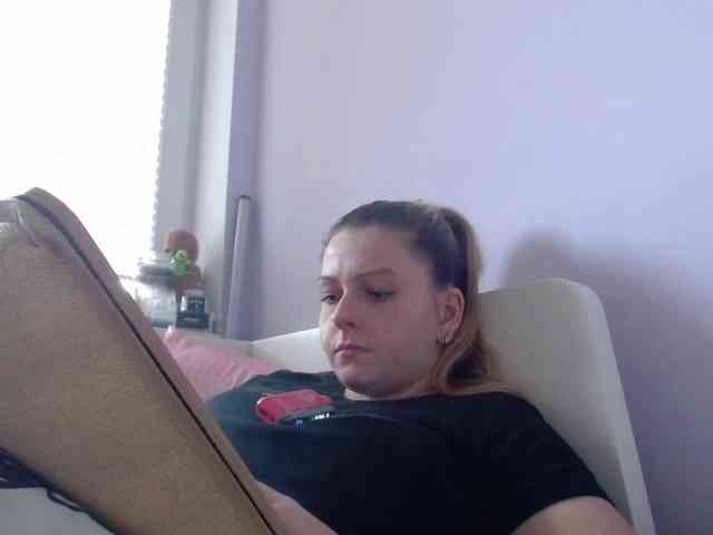 BritneyBlond webcam