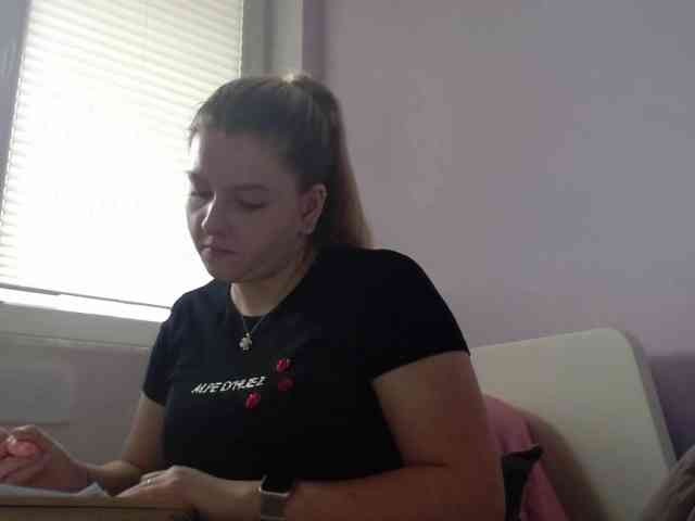 BritneyBlond webcam