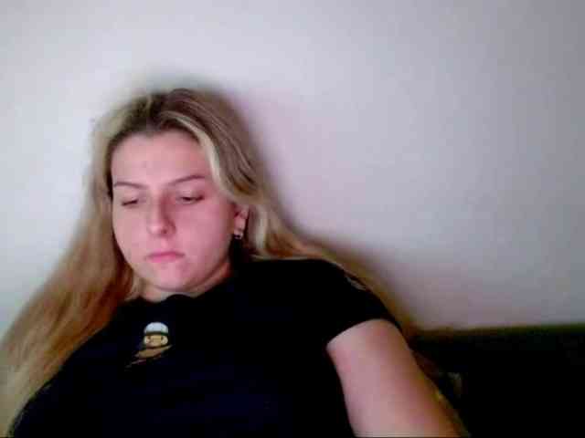 BritneyBlond webcam